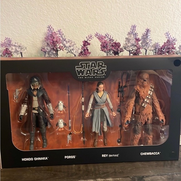 Star Wars Black Series 6inch 4 pack Smugglers Run Hondo Rey Chewbacca Porgs - Picture 3 of 3
